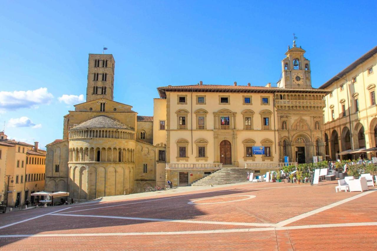 Ale House Hotell Arezzo Eksteriør bilde